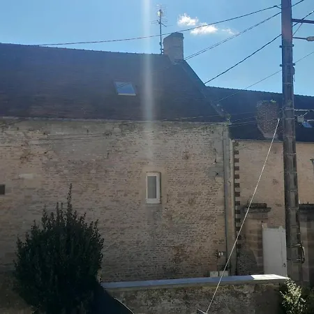 F2 4 Personnes 300 M